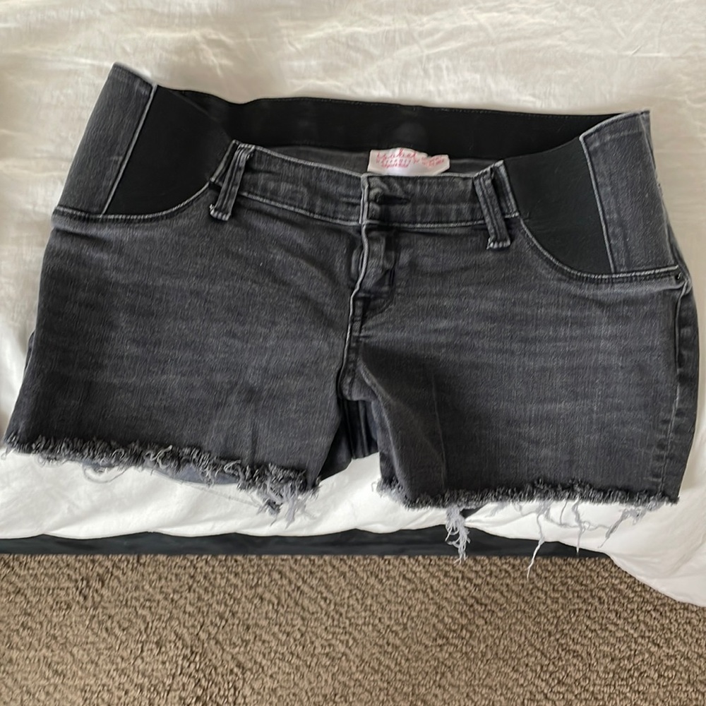 Maternity pants lot size 6